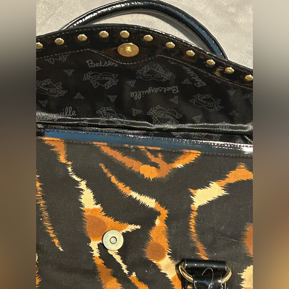 NWT Betseyville by Betsey Johnson Studded Animal Print Y2K Handbag Tote Purse - Picture 7 of 15